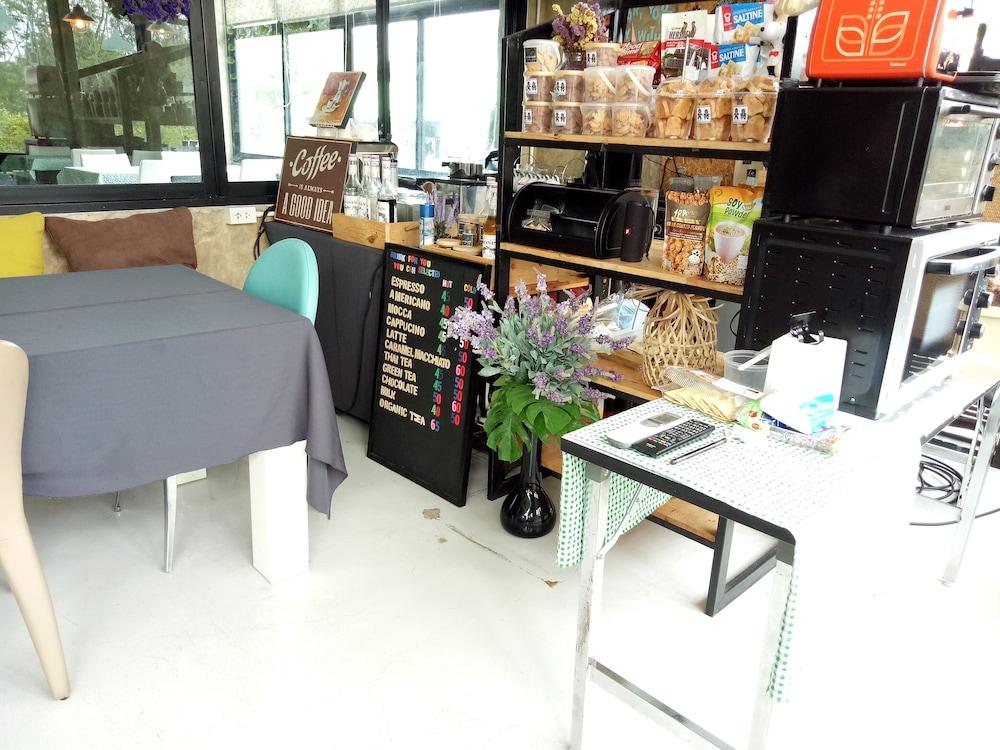 Privacy Residence Lopburi Ngoại thất bức ảnh