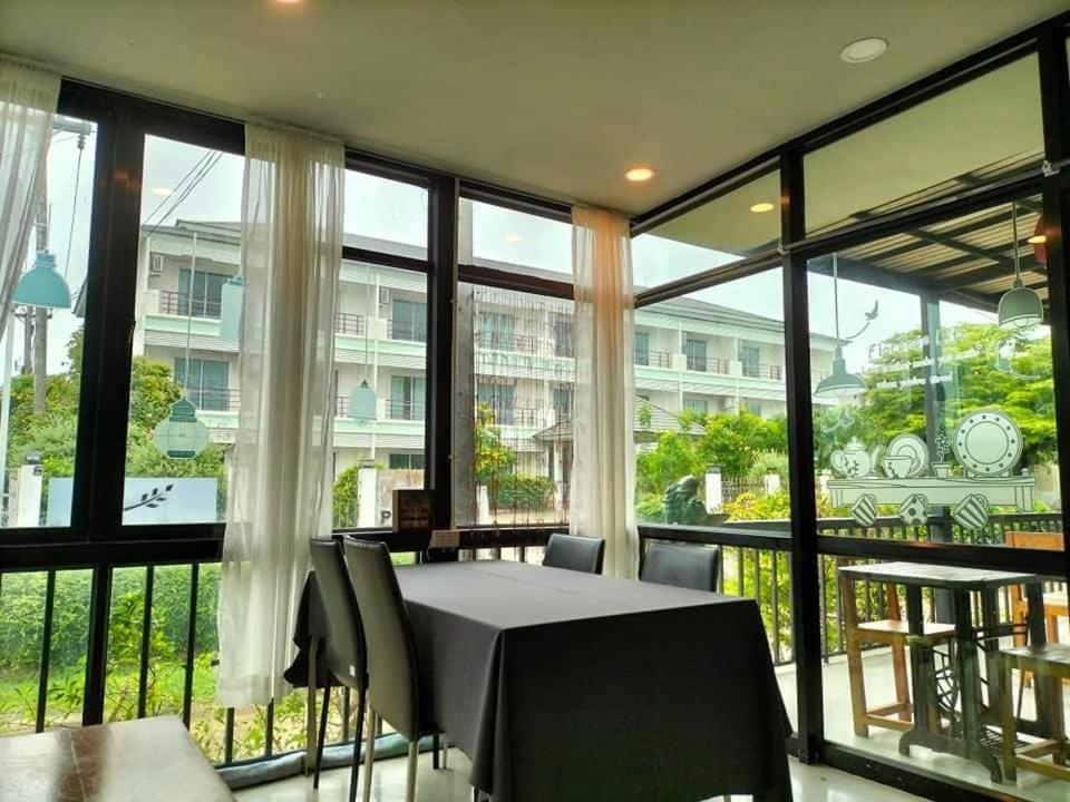 Privacy Residence Lopburi Ngoại thất bức ảnh